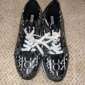 MICHAEL KORS LEATHER LOGO SHOES